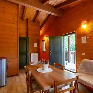 https://villaggio-anemone-chalet-anemone.it-tuscanyhotel.com