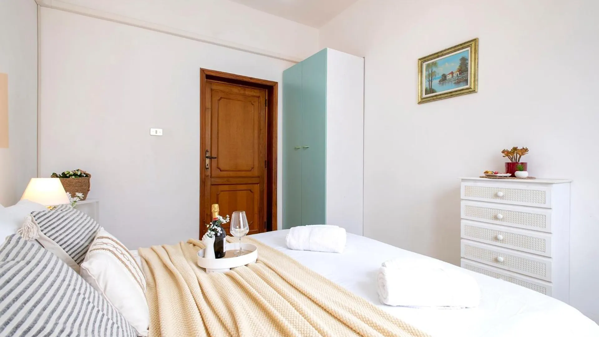 Apartment Villa Le Dune A Few Steps From The Sandy Beach Of Maria Pia Alghero