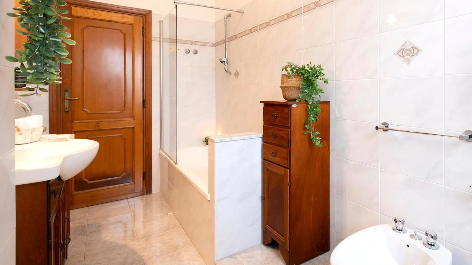 Apartment Villa Le Dune A Few Steps From The Sandy Beach Of Maria Pia Alghero