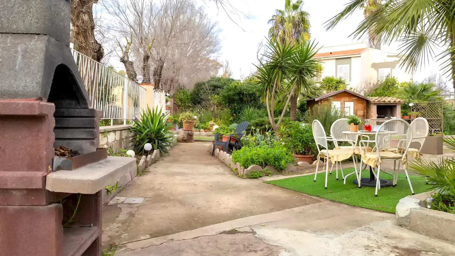 Villa Le Dune A Few Steps From The Sandy Beach Of Maria Pia Alghero 0*,  Italy